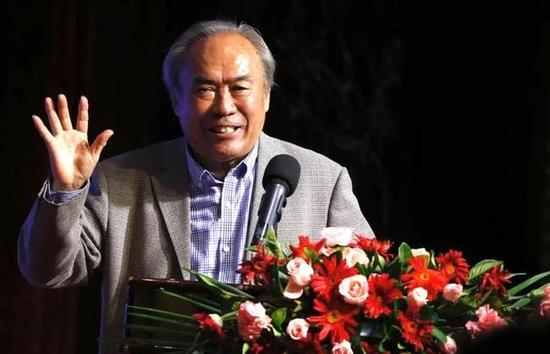 而这是今年罗马在客场糟糕成绩的缩影，罗马在2023年一共参加了22场客场比赛，但只赢了4场，对手分别是斯佩齐亚、都灵、谢里夫、卡利亚里。